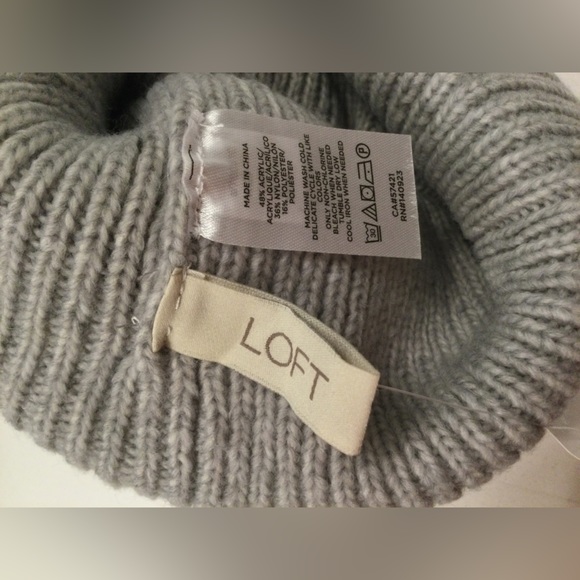 LOFT Color-block Ribbed (Beanies) gray/brown-from Loft store -Seasonal - 2 sided - Picture 5 of 6